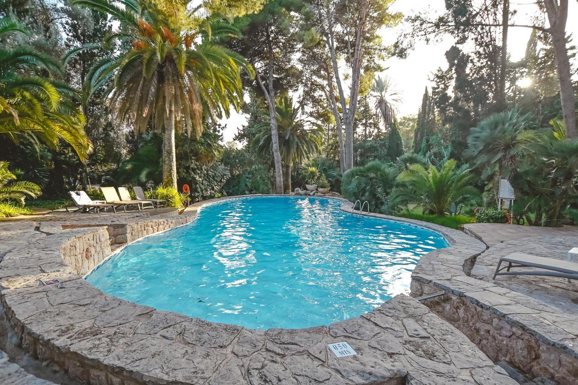 Garden Apart-suites & Hotel